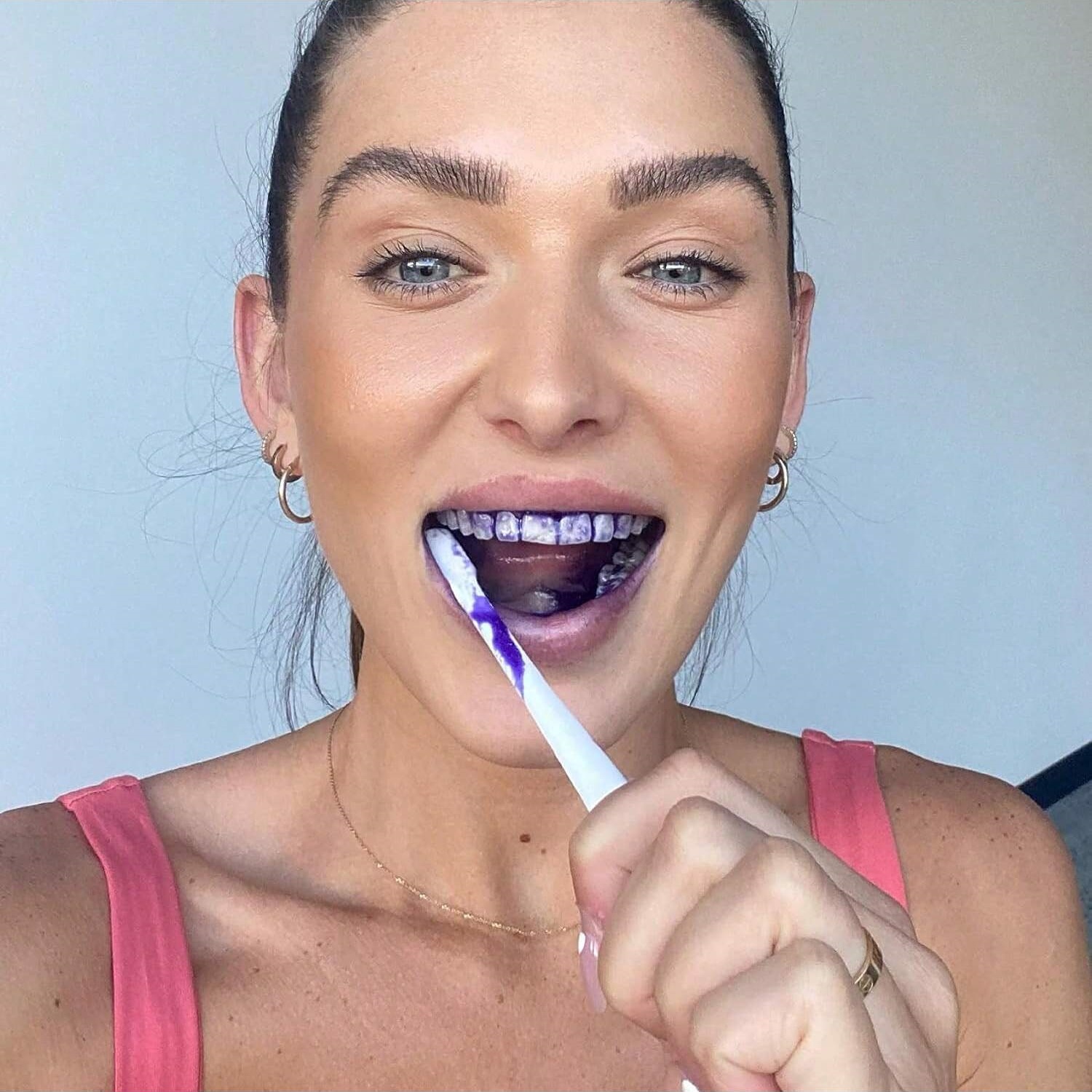مصل مصحح أرجواني فعال لتبييض ا - مراجعة Teeth Whitening Xylitol وسعره